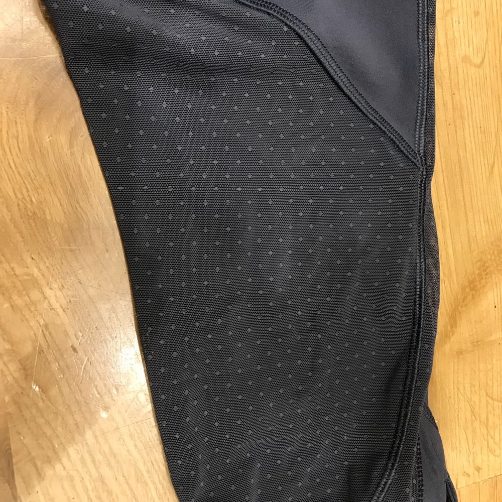Revitalize Crop Lululemon pants in Gray- SIZE 4